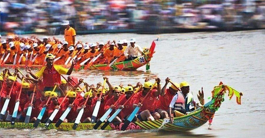 រាជរដ្ឋាភិបាលផ្អាកប្រារព្ធព្រះរាជពិធីបុណ្យអុំទូក បណ្តែតប្រទីប និងសំពះព្រះខែ អកអំបុកឆ្នាំ២០២៥ នៅរាជធានីភ្នំពេញតែនៅបណ្តាខេត្តនានាធ្វើជាធម្មតា